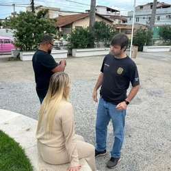 Delegado responsável pelo caso disse que, ao consultar pelo nome real da suspeita, constatou que ela já havia sido presa outras duas vezes pelo mesmo crime