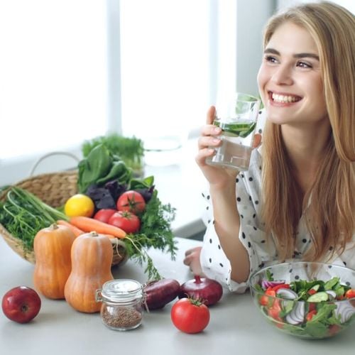 Imagem - 5 dicas para prevenir a retenção de líquido