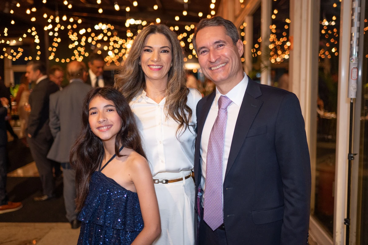 Raquel , Fernanda e Alexandre Puppim, Desembargador que tomou posse ontem no Tribunal