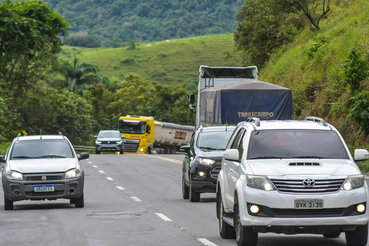 Rodovia BR 262 em Viana