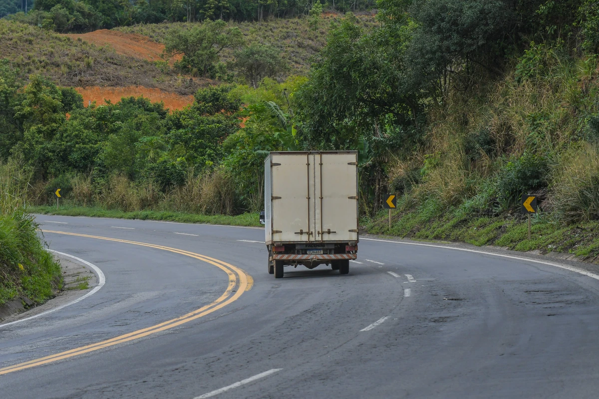 Rodovia BR 262 em Viana