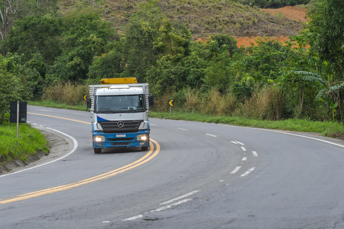 Rodovia BR 262 em Viana