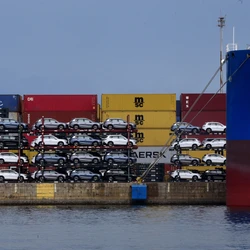 As importações subiram 9%, mas a queda nas vendas do café conilon para fora do Brasil atrapalharam o desempenho do complexo portuário