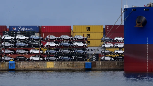 As importações subiram 9%, mas a queda nas vendas do café conilon para fora do Brasil atrapalharam o desempenho do complexo portuário