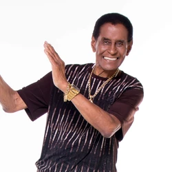 Um dos fundadores do bloco Cacique de Ramos, músico mudou a forma de encarar o instrumento na sonoridade do samba
