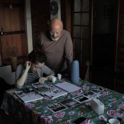 Cineasta de Ouro Preto ficou 'obcecada' por encontrar registros da passagem de Orson Welles pela cidade histórica mineira. Agora, após conseguir encontrar imagens inéditas, a saga será mostrada em documentário dela previsto para 2026.