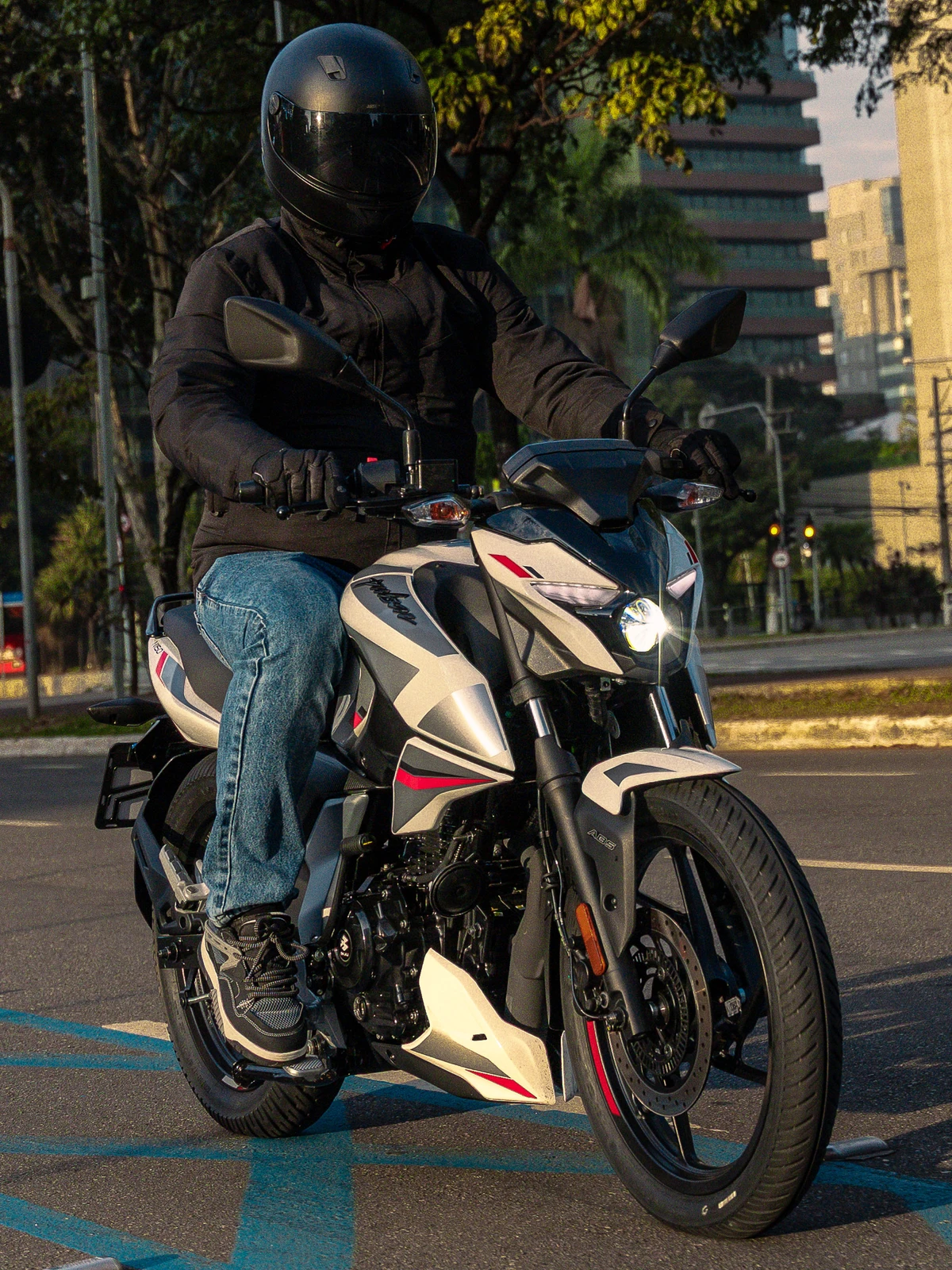 Bajaj Pulsar N15