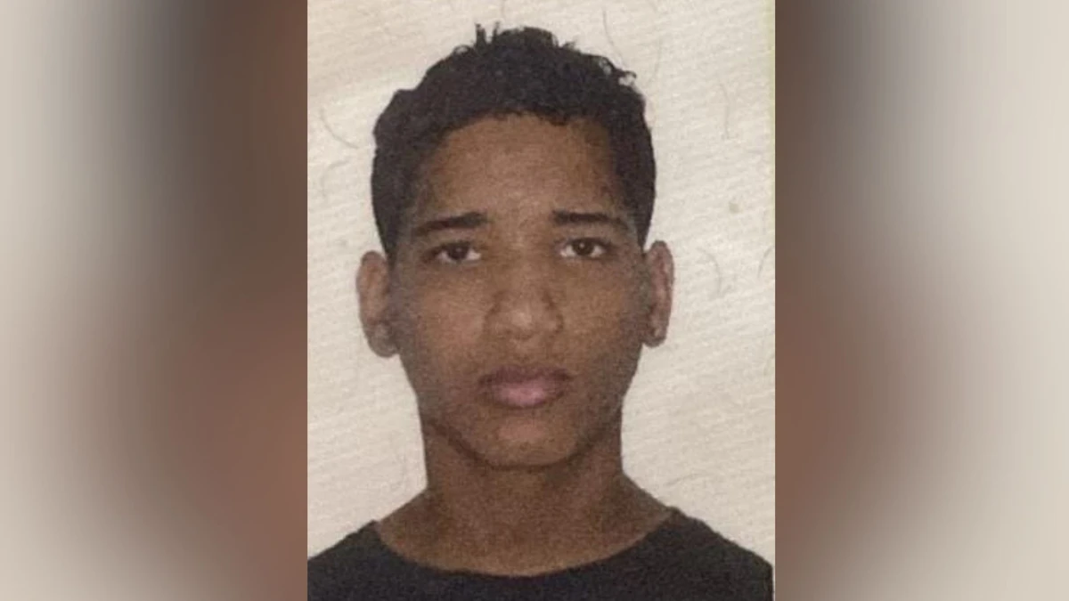 Lázaro Airan dos Santos Pereira, 17 anos