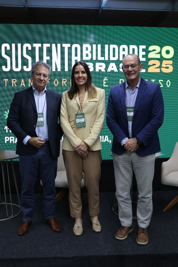 Marcello Brito, Mariana Caetano e Enio Bergoli