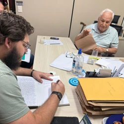 Conforme a assessoria do prefeito, o afastamento atende a orientação médica, para procedimento ocular e exames complementares no joelho