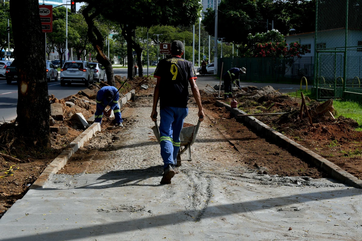 Construção de ciclovia entre a Praça da Ciência e o Shopping Vitória por Fernando Madeira