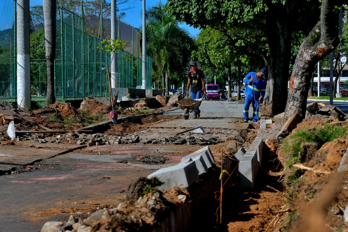 Construção de ciclovia entre a Praça da Ciência e o Shopping Vitória por Fernando Madeira