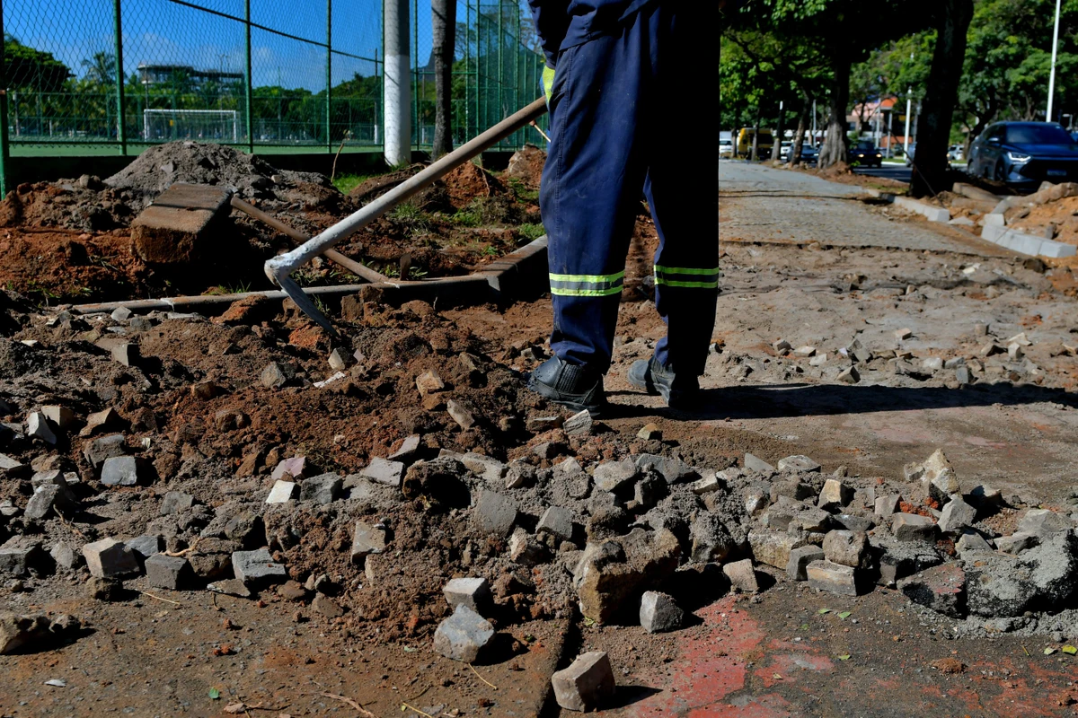 Construção de ciclovia entre a Praça da Ciência e o Shopping Vitória por Fernando Madeira