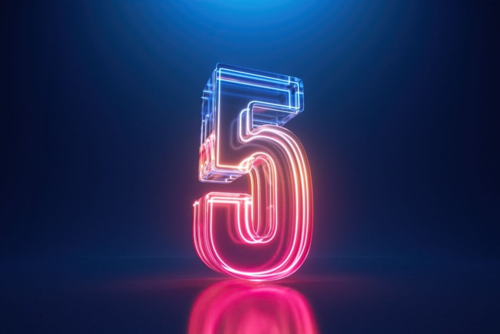 O número 5 é ligado ao entusiasmo (Imagem: wacomka | Shutterstock)