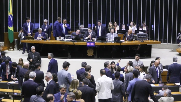 E se fosse aprovada a tal equiparação das facções a organizações terroristas? Sinto dizer que leis antiterrorismo têm sido um retumbante fracasso no mundo inteiro