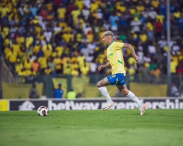 Arthur Sales, jogador do Mamelodi Sundowns
