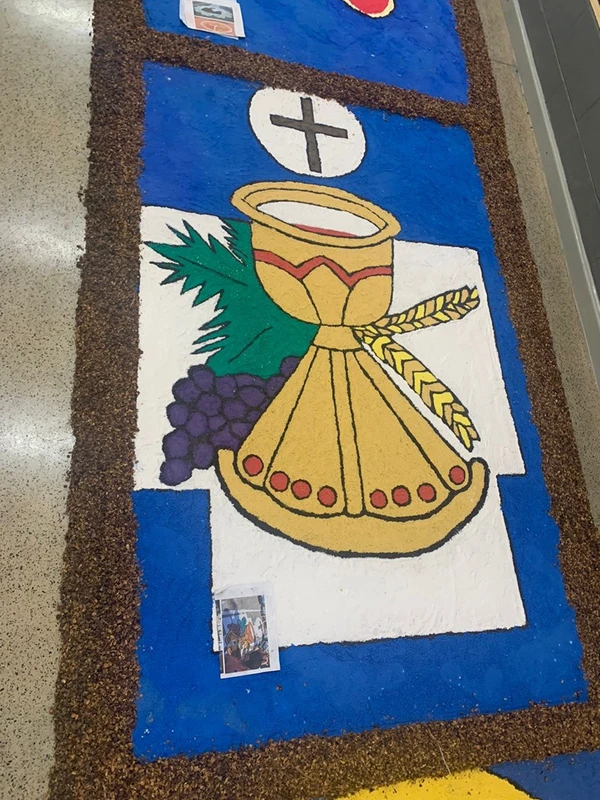 Unidades prisionais do Espírito Santo confeccionam tapetes para celebrar Corpus Christi por SEJUS/Divulgação