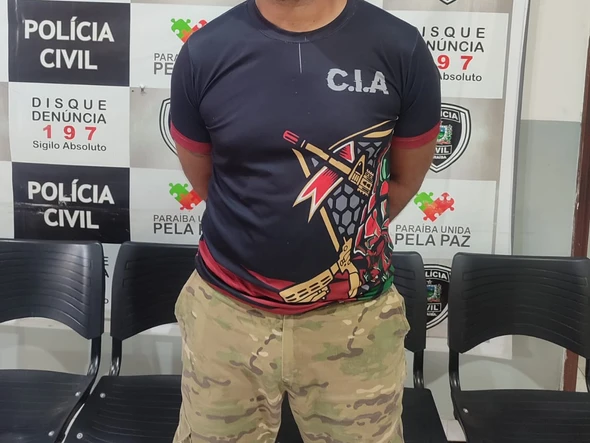 Arthur Neves de Barros é suspeito de atirar e matar o empresário Wallace Lovato. Ele foi preso na Paraíba. por Polícia Civil da Paraíba