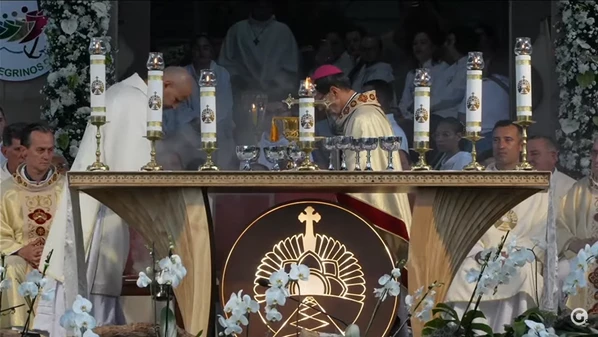 Missa de Corpus Christi de Castelo em A Gazeta