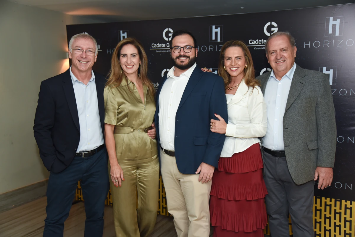 Augusto Alvarenga e Emilia Lopes, Vinicius, Denise e Luiz Guilherme Gazzinelli