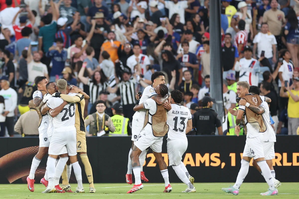 Botafogo venceu o Paris Saint-Germain com autoridade na Copa do Mundo de Clubes
