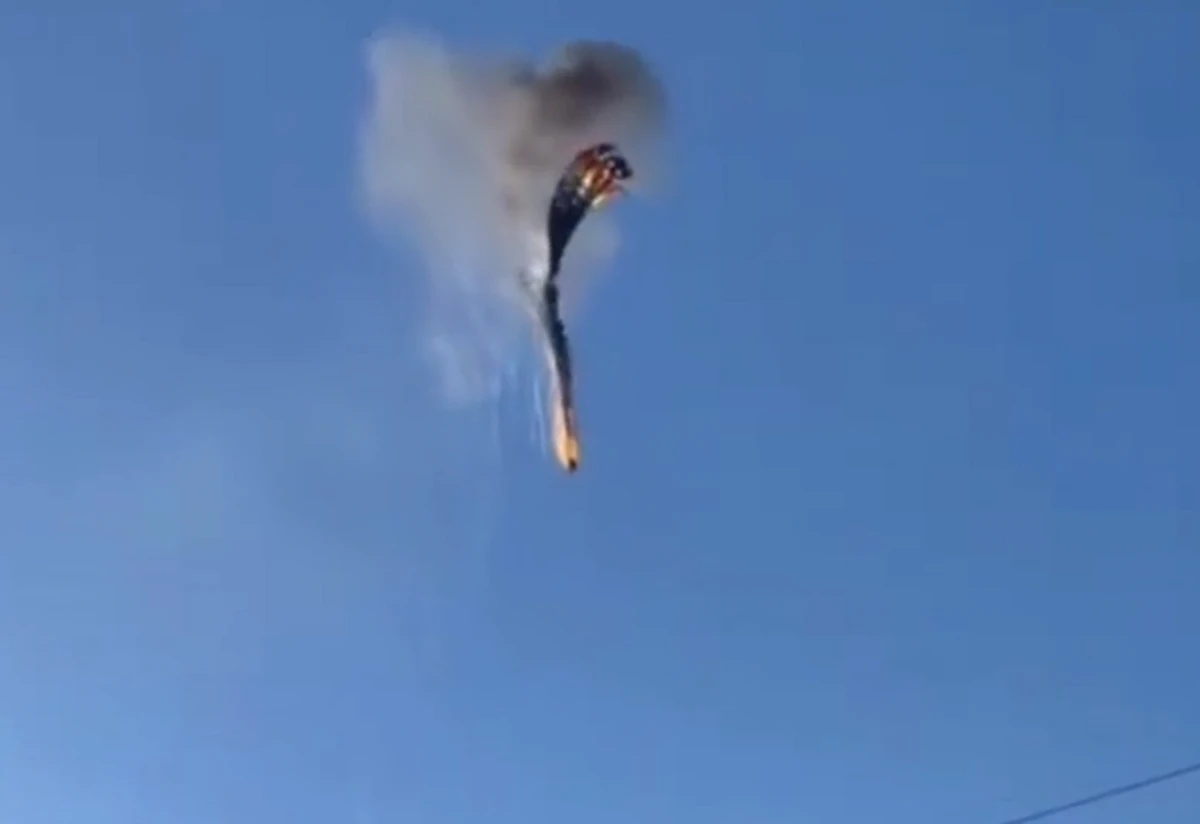 Momento em que balão pegando for no ar começa a despencar em Santa Catarina