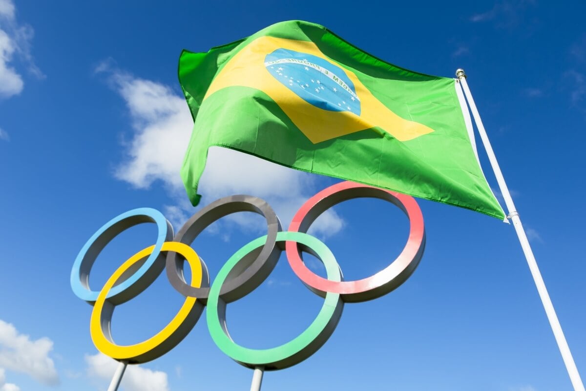 Atletas olímpicos brasileiros marcaram a história com feitos que transcendem o pódio (Imagem: lazyllama | Shutterstock)