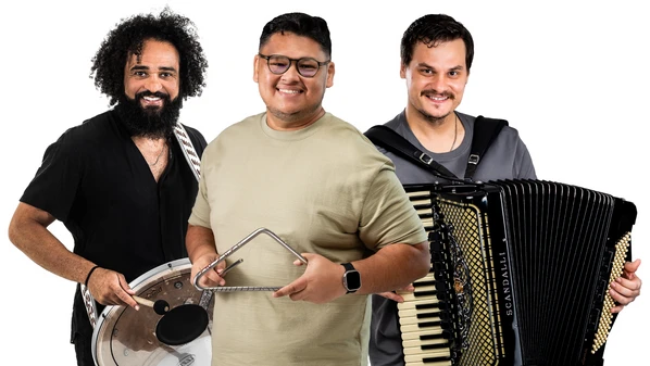 Programação acontece na Praça de Eventos e inclui forró, reggae, pop e samba