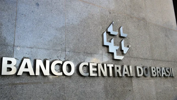 Ao longo do processo, de setembro do ano passado a junho, foram sete aumentos seguidos, com elevação acumulada de 4,5 pontos percentuais