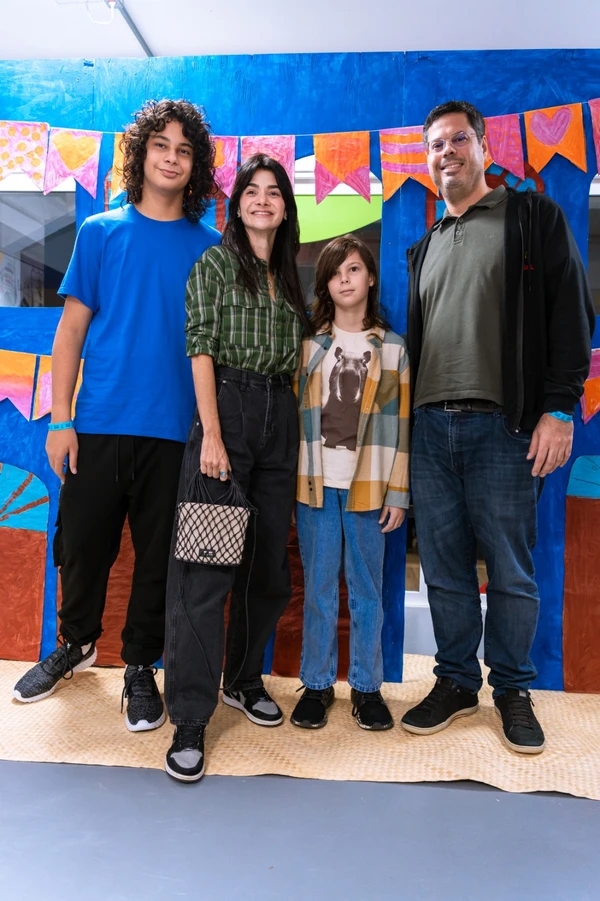 Miguel, Larissa, João Guilherme e Gustavo Vieira