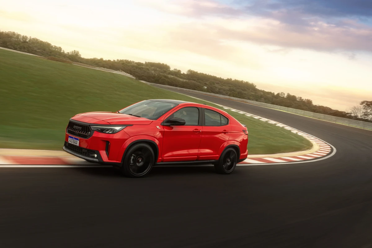  Novo Fiat Fastback Abarth  por Fiat/Divulgação