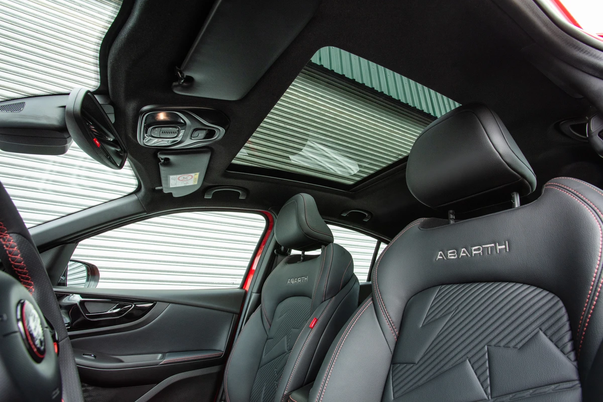  Novo Fiat Fastback Abarth  por Fiat/Divulgação