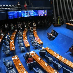 Há ao menos oito pré-candidatos a senador que se apresentam como de direita ou conservadores no ES. Alguns brigam entre si
