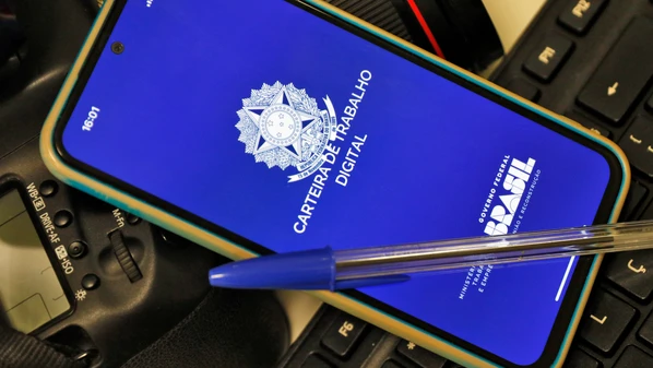 Há postos para açougueiro, atendente de lanchonete, auxiliar de manutenção predial, balconista, consultor de vendas, empregado doméstico nos serviços gerais, entre outras chances