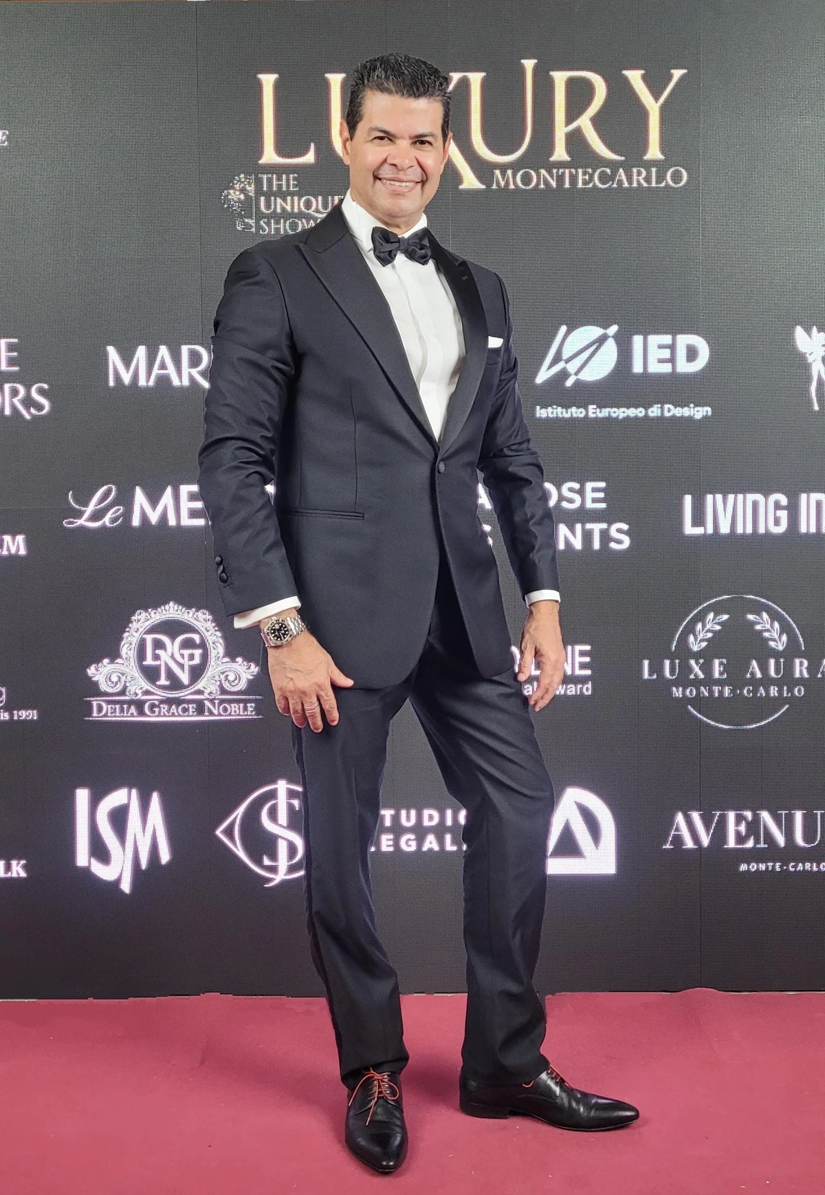 Dorion Soares é premiado em palco de Mônaco com joia icônica 