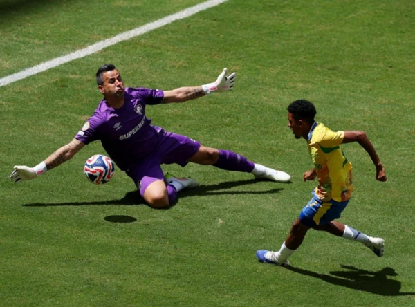 Fábio foi um dos principais nomes do jogo
