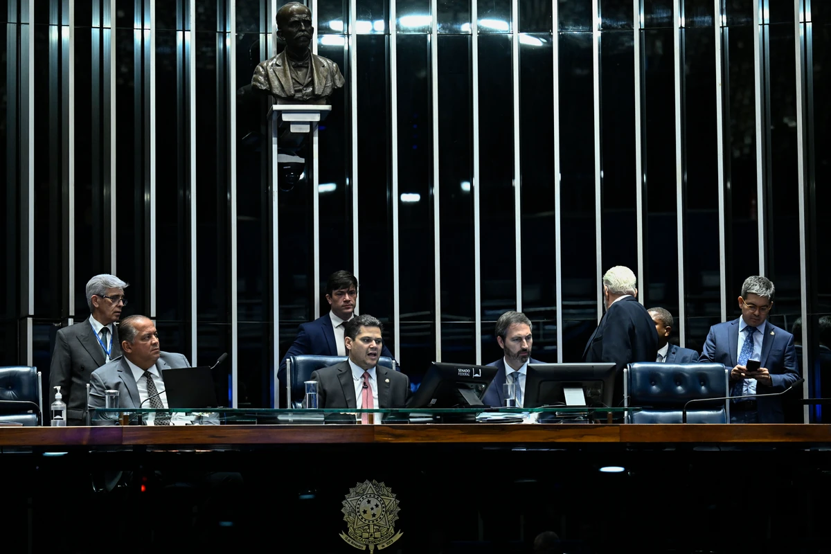 Plenário do Senado Federal durante sessão deliberativa ordinária. 