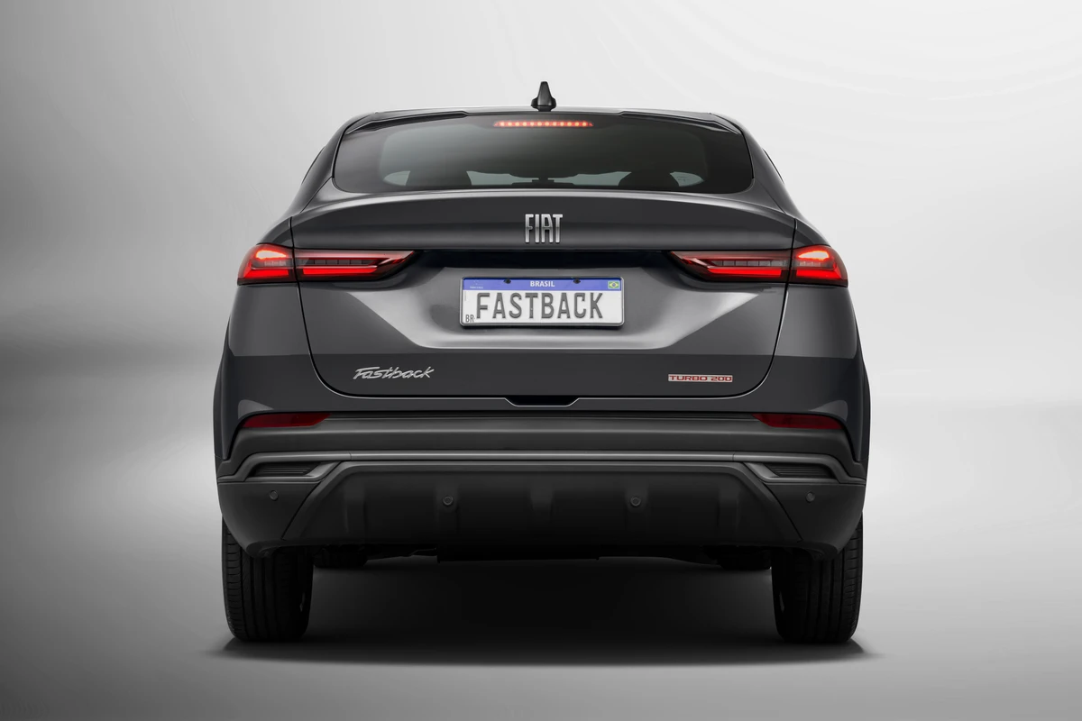 Fiat Fastback T200 por Fiat/Divulgação