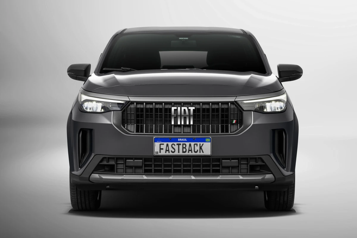 Fiat Fastback T200 por Fiat/Divulgação