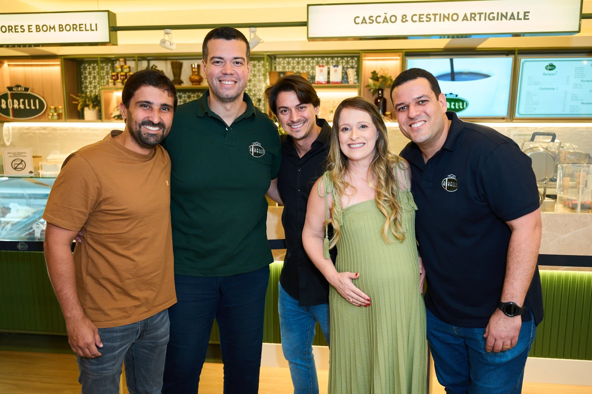 Thiago Studart _ Vitor Guedes _ Lucas Carvalheira _ Isabella Lira _ Caio Adrião