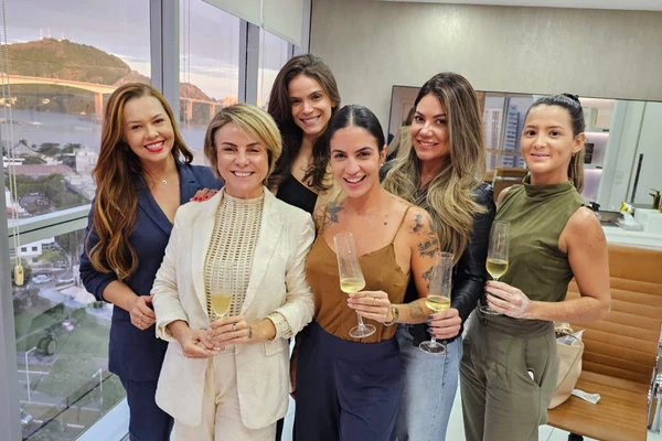 Emili Negrelli, Denise Spindola, Monia Lombardi, Fernanda Voloski, Bruna Mazzocco e Samara Laurindo