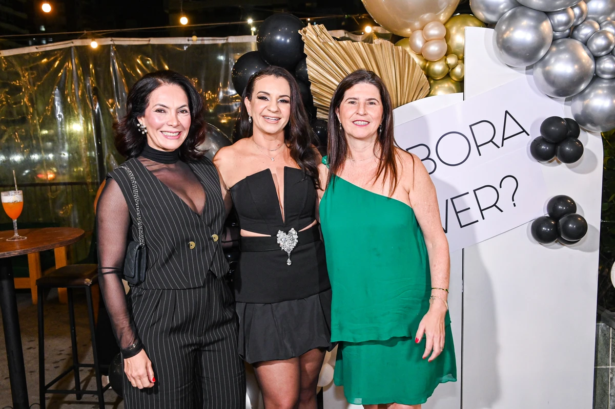 Karine Kimura, Tatiane Emerich e Carla Lacerda