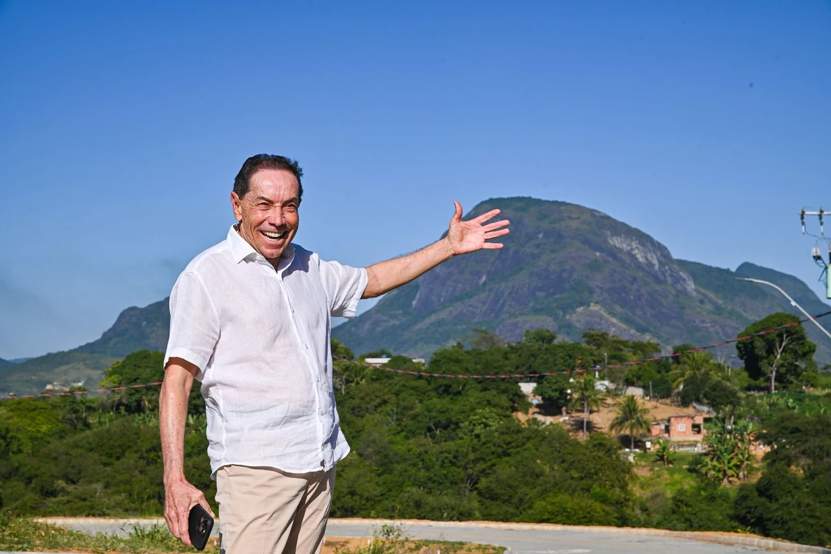 Valdecir Torezani em Café da manhã para apresentação das obras e evolução do projeto de infraestrutura do Loteamento Vista do Moxuara em Cariacica.