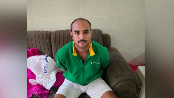 Homem de 26 anos estava escondido na casa da namorada, no bairro Vila Landinha; equipes policiais realizaram um cerco ao imóvel