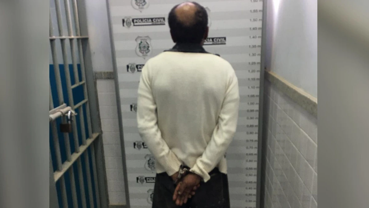 Foragido em MG por furto é preso em obra no centro de Guaçuí