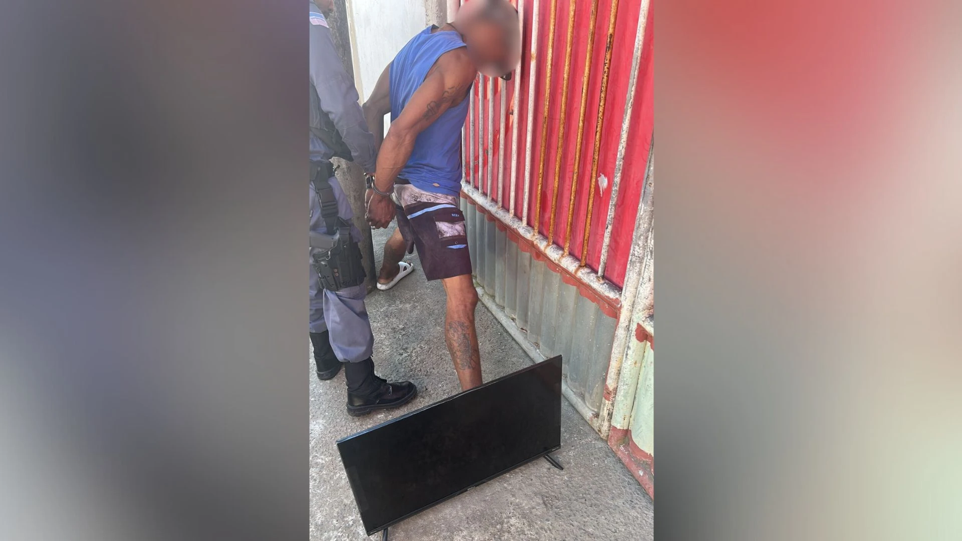 Policial Militar diz que homem já é conhecido na região por furtos a residências e comércios; um comparsa dele está foragido