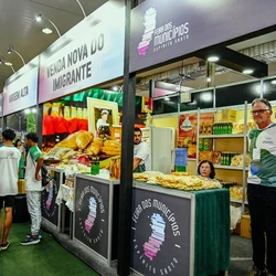 O evento acontece de quinta-feira (3) a domingo (6), no Pavilhão de Carapina, com mais de 20 atrações musicais, além de 18 restaurantes e 14 cervejarias