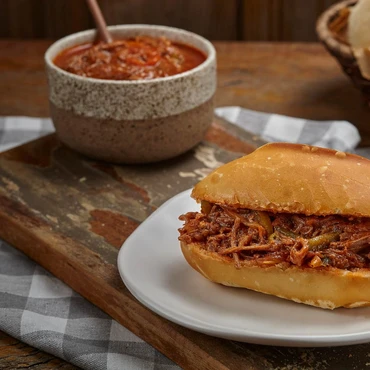 Imagem - Carne louca é uma opção saborosa para o lanche; veja receita
