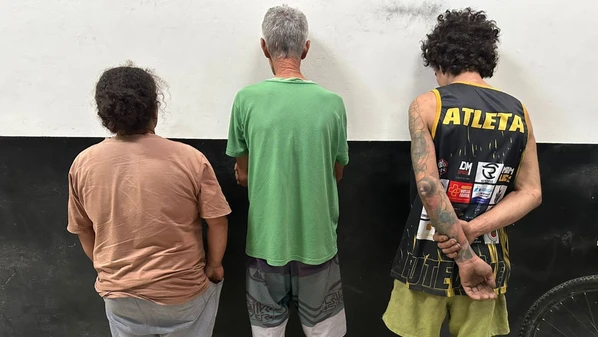 Um homem de 33 anos foi preso pelo furto das peças, e o dono do ferro-velho e uma funcionária foram autuados por receptação