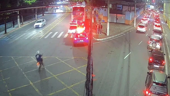 No veículo estavam 27 passageiros, sendo três professores e 24 estudantes que retornavam para a região Serrana capixaba após visita pedagógica